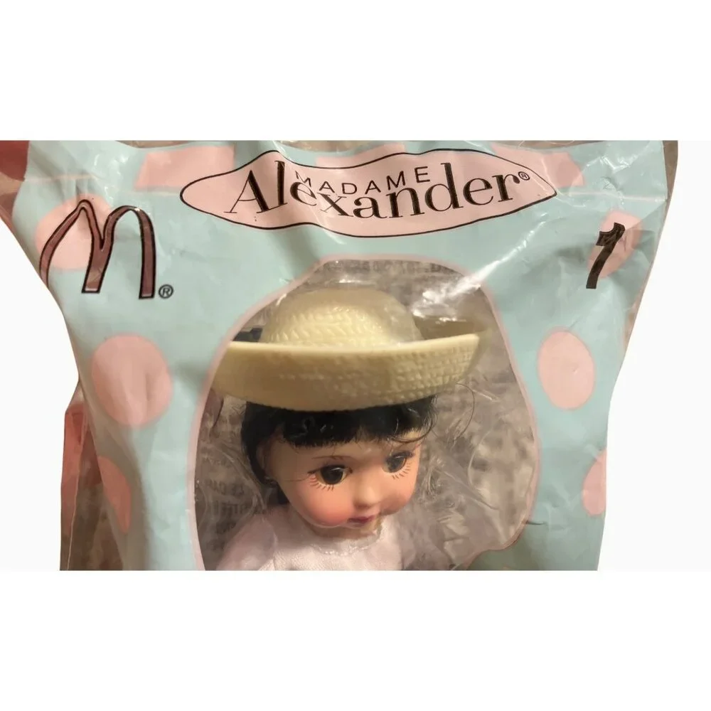 Madame Alexander Setting Sail Doll McDonalds 2005 Collectible Toy